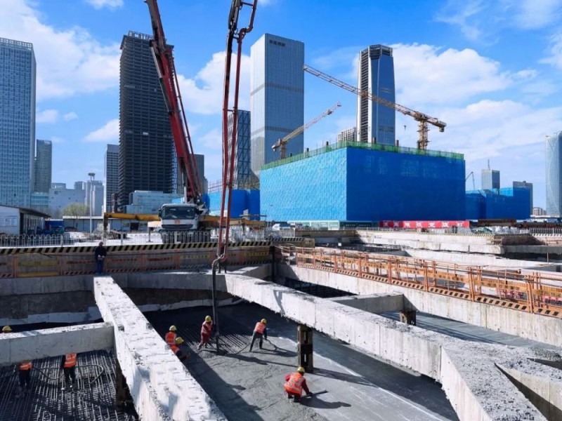 天津轨道交通Z4线首个地下标段主体结构顺利完成(图1)