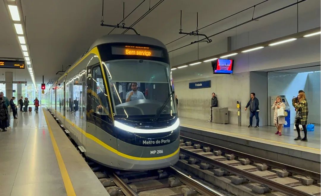 100天！200萬(wàn)！唐車造波爾圖地鐵廣受贊譽(yù)(圖3)