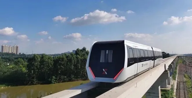 New record for medium and low-speed maglev speed: 180km/h test run of the embedded maglev train (Fig. 4)