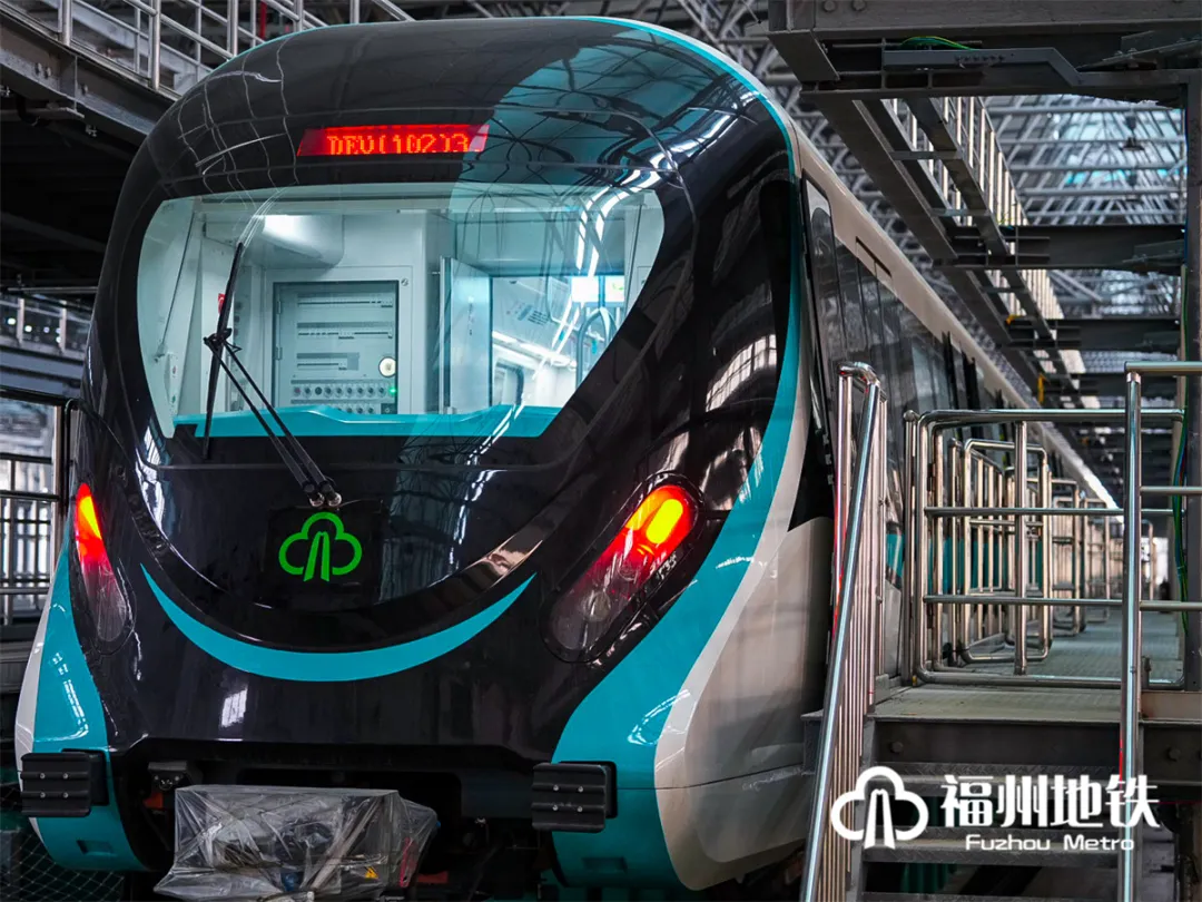 75列车（含市域A车） ！深圳地铁11号线列车和福州滨海快线线列车双双交付~(图3)