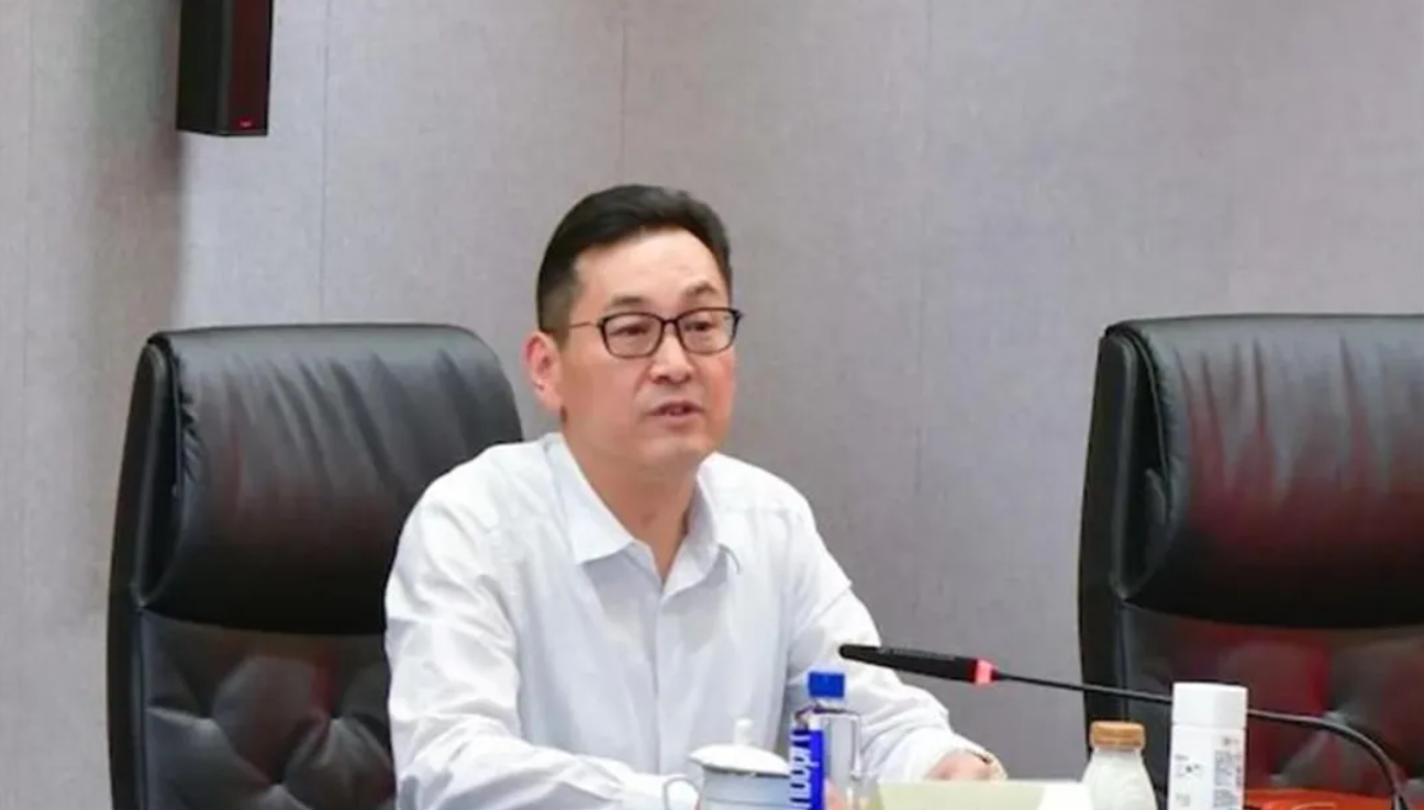 搞权色钱色交易 受贿额特别巨大 曾长期在上海地铁任职领导被双开(图1)