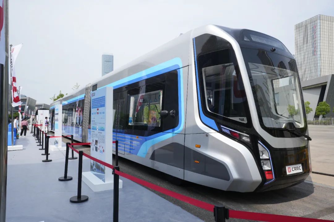 新型城市智慧快軌列車首次亮相(圖2)