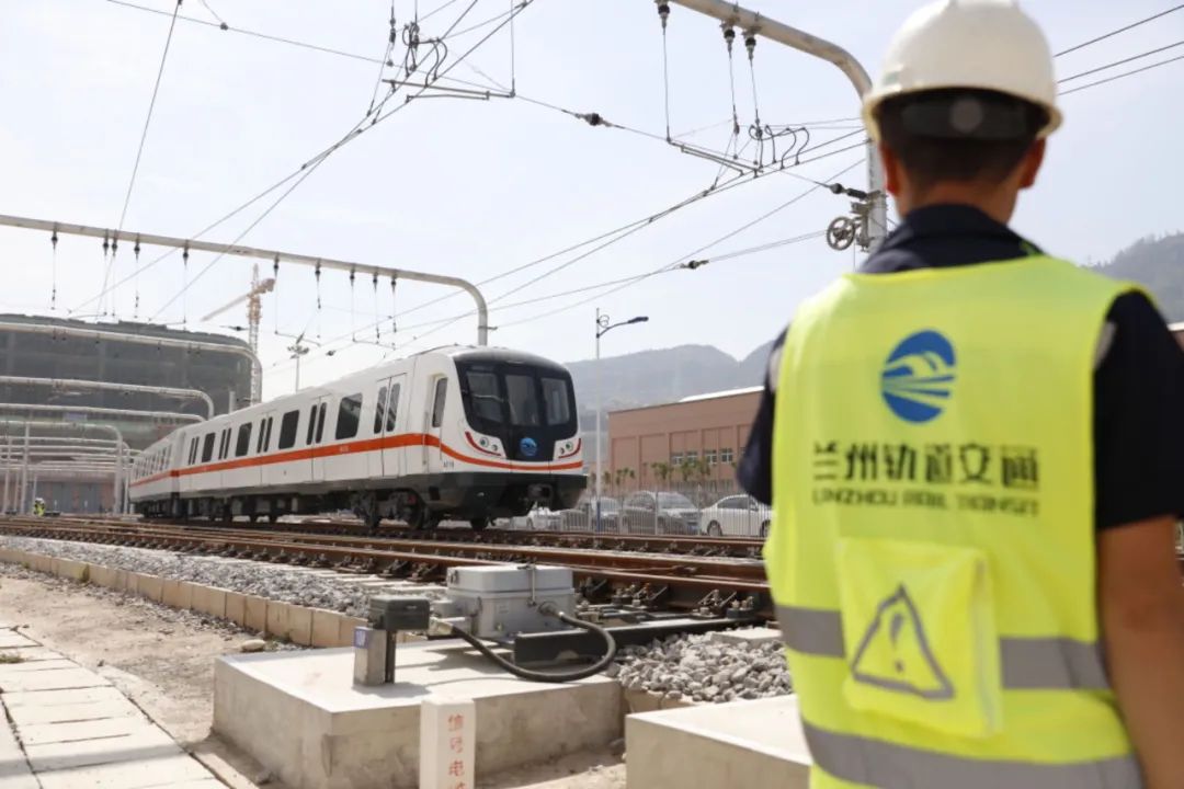 城市新“軌”跡 跑出加速度 蘭州軌道交通1號線開通運營5年(圖1)