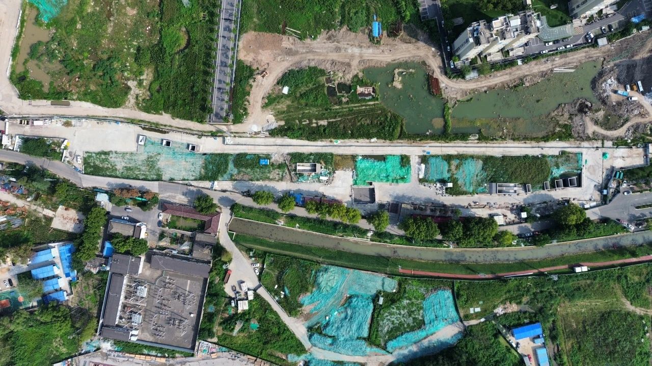 南京第四條過(guò)江地鐵全線首座車站封頂(圖3)