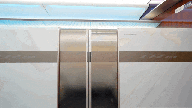 “科技之光”！CR450動(dòng)車(chē)組樣車(chē)全球發(fā)布！(圖6)