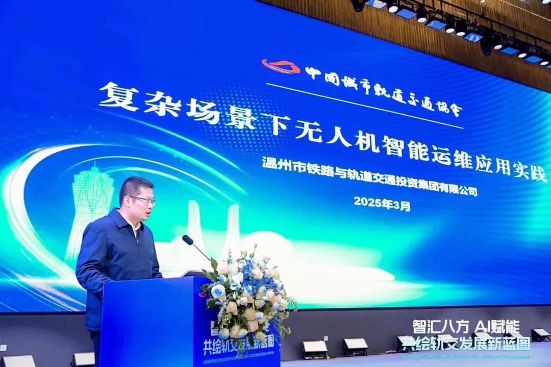 3-25052FU224c2.jpg