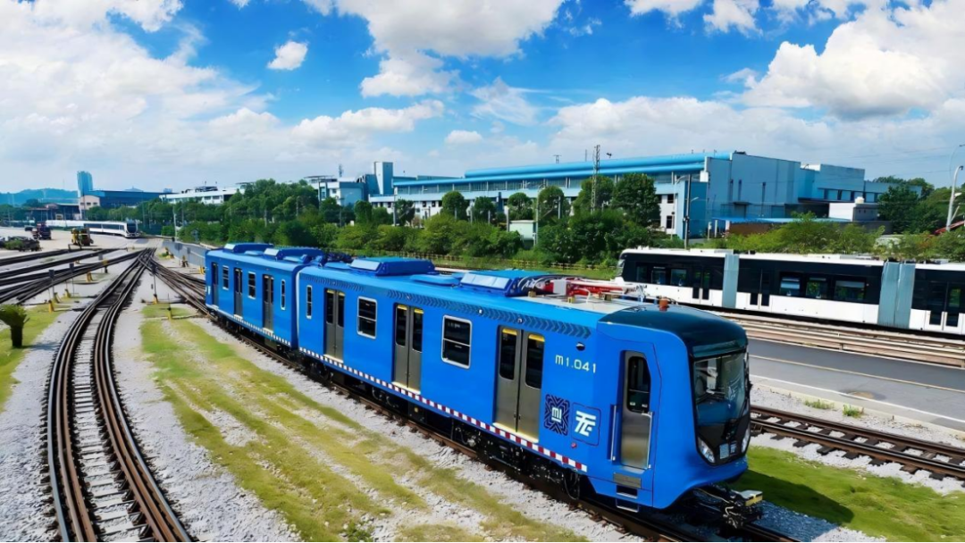 中车拿下  海外17列轻轨列车 订单(图1)